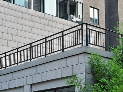 鋅鋼陽(yáng)臺(tái)護(hù)欄